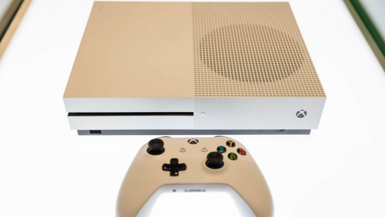 Xbox One S