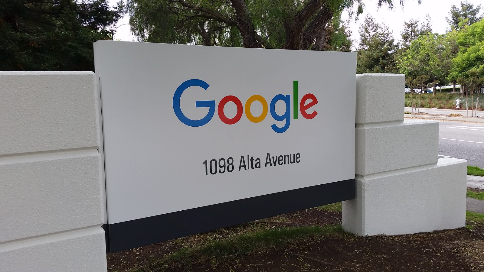 Google sign at Mountain View HQ