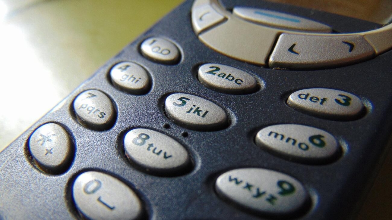 Nokia 3310 cell phone