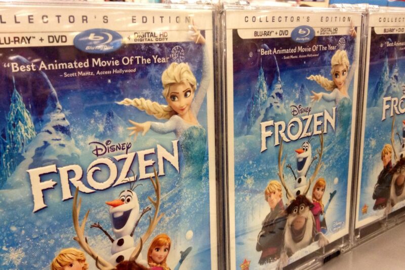 Disney to license its North American DVD and Blu-ray distribution to Sony